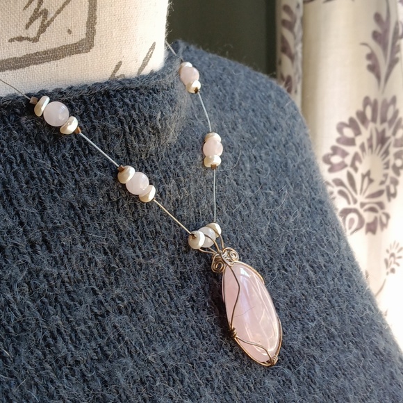 Vintage Necklace Rose Quartz Wire Wrapped - Picture 6 of 6